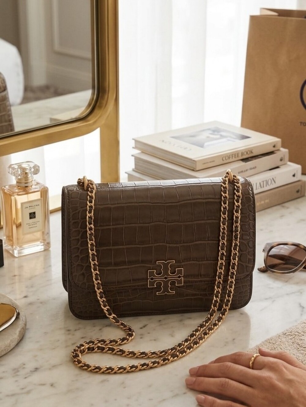 (1770) NWT TORY BURCH Britten Embossed Shoulder Bag / Crossbody, Size S